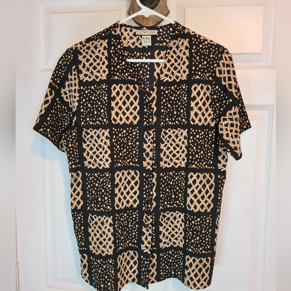 Notations Woman's Short Sleeve Blouse,  Size: Small  Color: Black w/ Patterning - Picture 2 of 9
